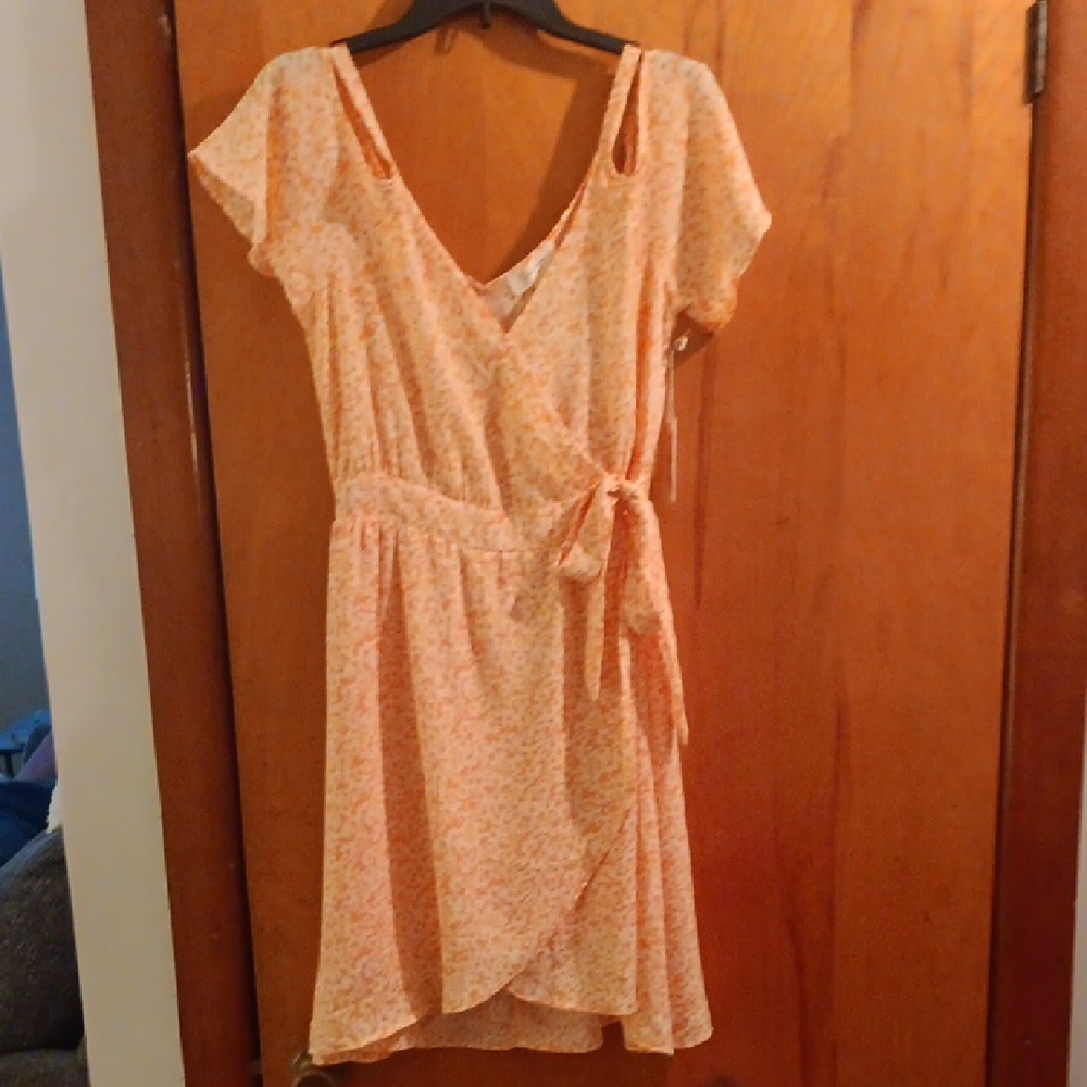 Jessica Simpson Peach Floral Wrap Midi Dress